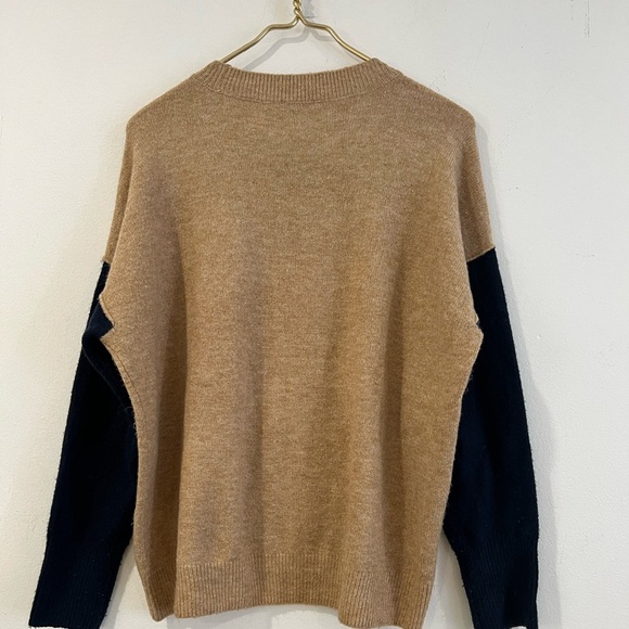 VINCE CAMUTO Two-tone crew neck sweater size S - Picture 3 of 7